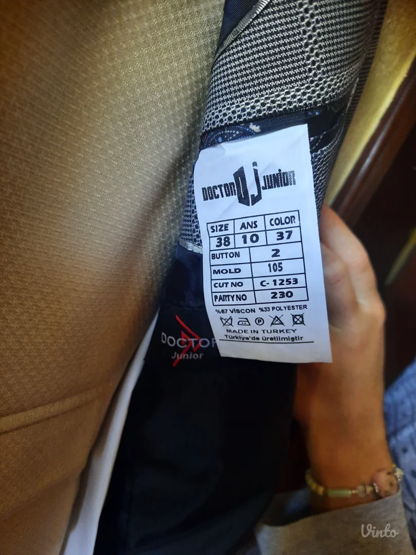 Trodelno odelo za dečake + košulja, veličina 10