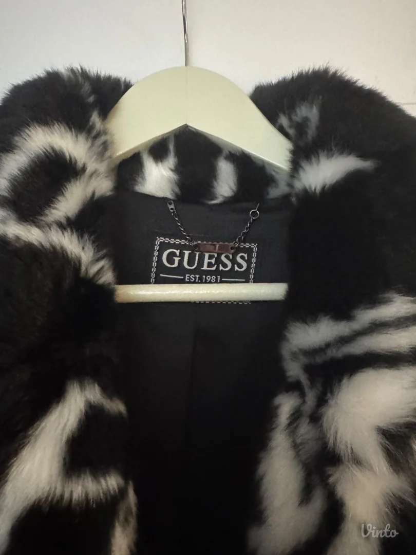 Guess bunda