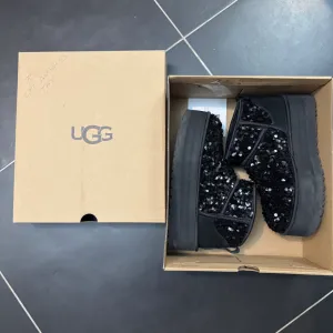 Ugg cizme