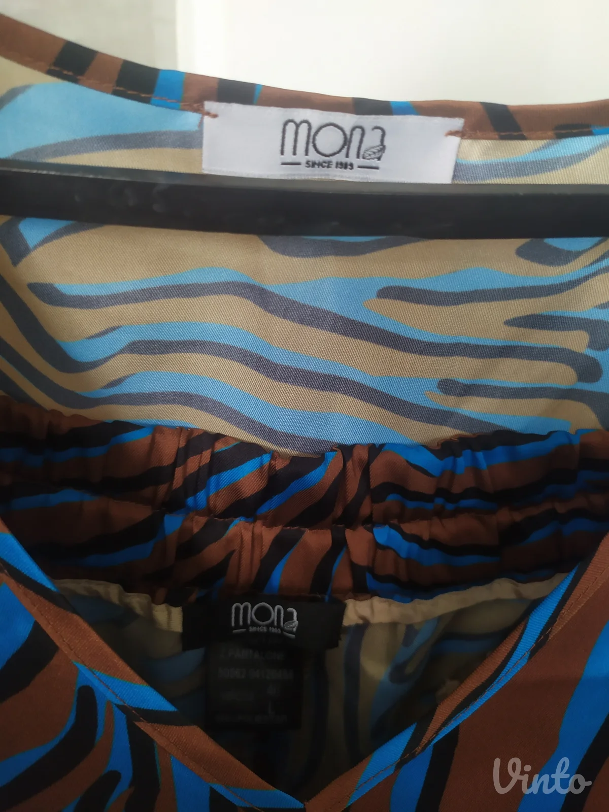 Mona komplet- bluza i pantalone