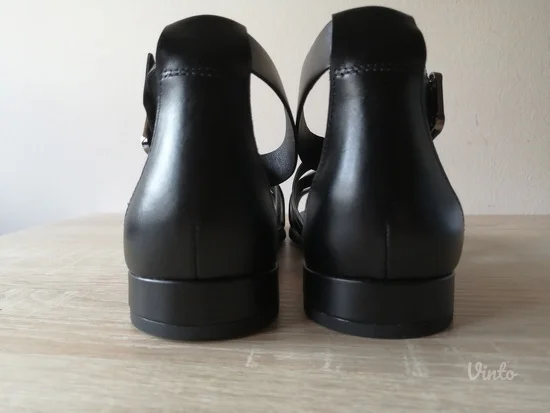Ecco sandale- nove