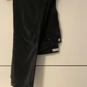 Zara mom jeans