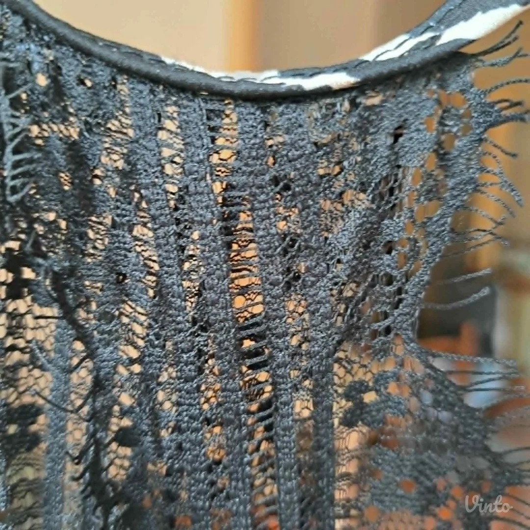 Komplet zebra print, široke pantalone + top sa čipkom, L — odlično stanje