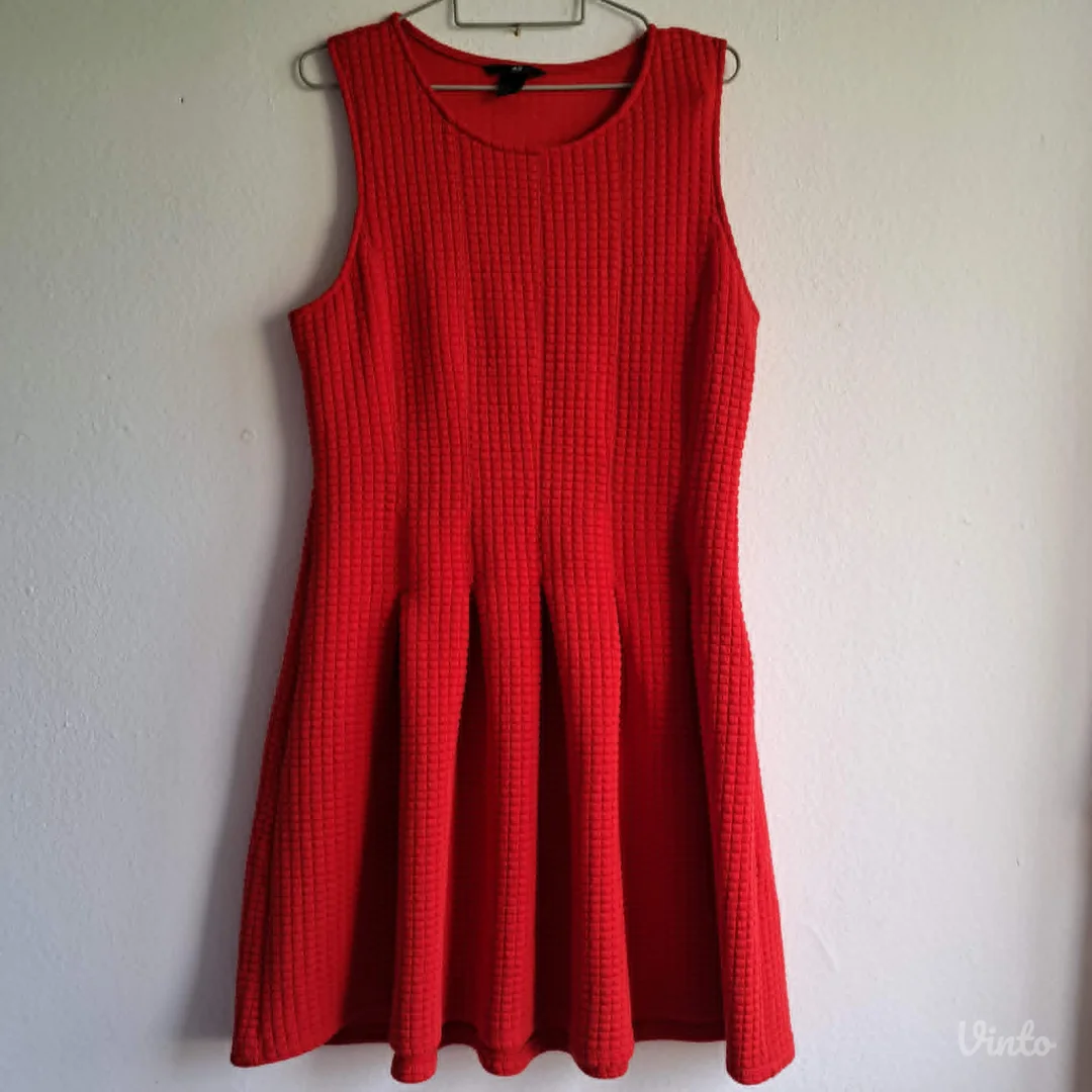Crvena skater haljina, H&M, M — odlično stanje