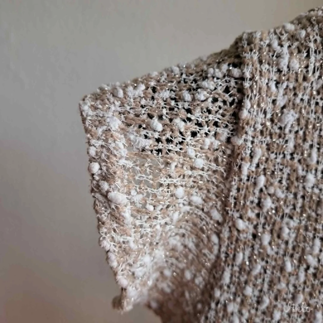 Elegantna haljina buklé+crna, zlatni detalji, M — odlično stanje