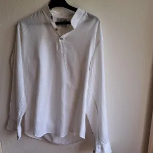 Košulja La'Port bela, prirodni materijal, vel. L Unisex, kao nova