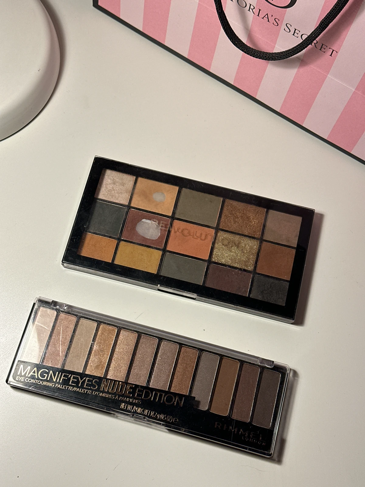 Palete Rimmel i Revolution