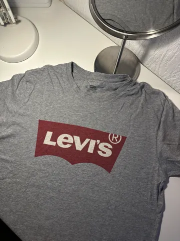 Levis majica