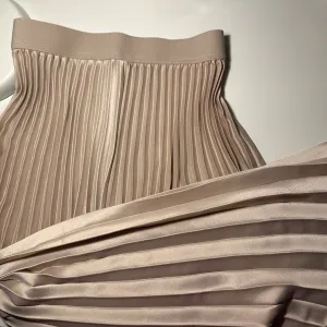 H&M suknja