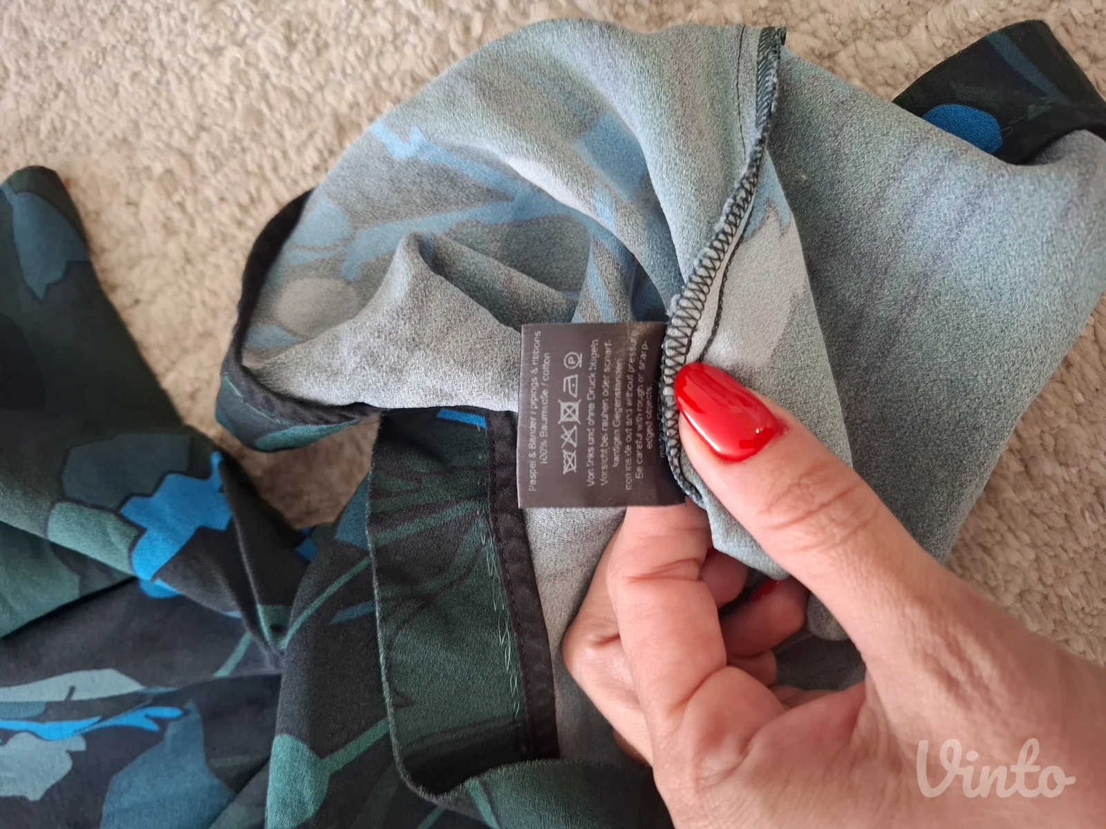 ODEEH SKUPOCENA ZENSKA BLUZA M 400€