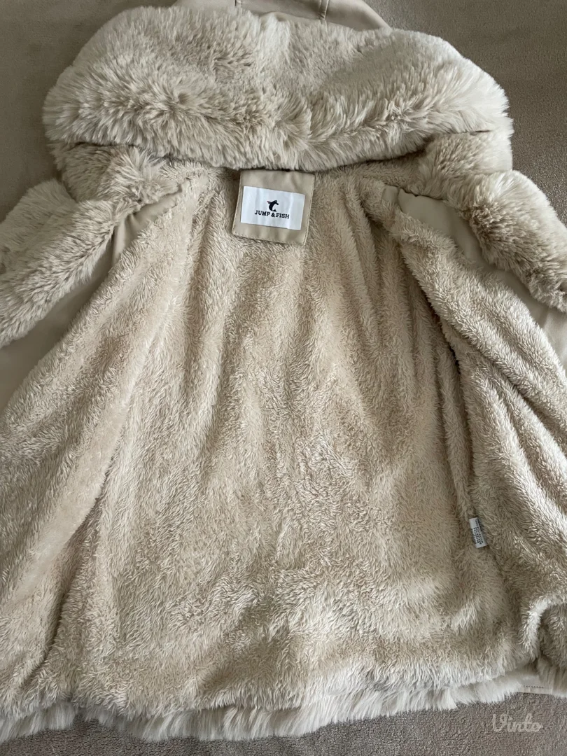 Zimska jakna sa kapuljačom