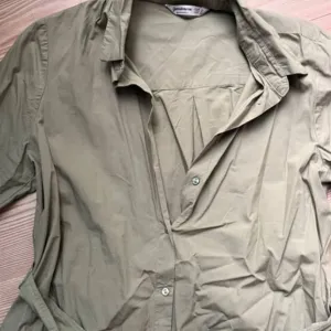 Stradivarius kosulja haljina