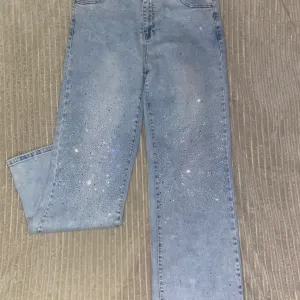 Šljokičave farmerice XXL