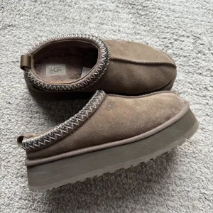 Ugg tazz original