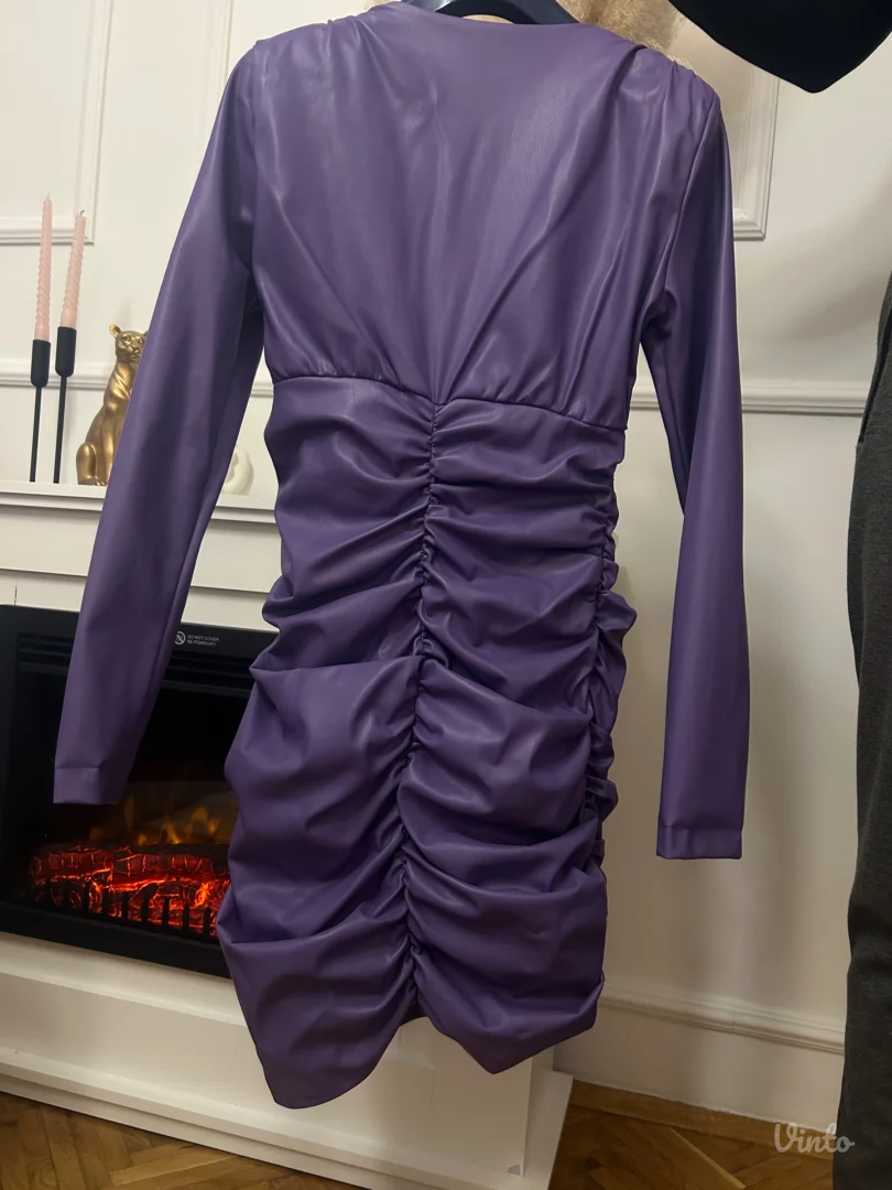 Kožna ljubičasta haljina ZARA