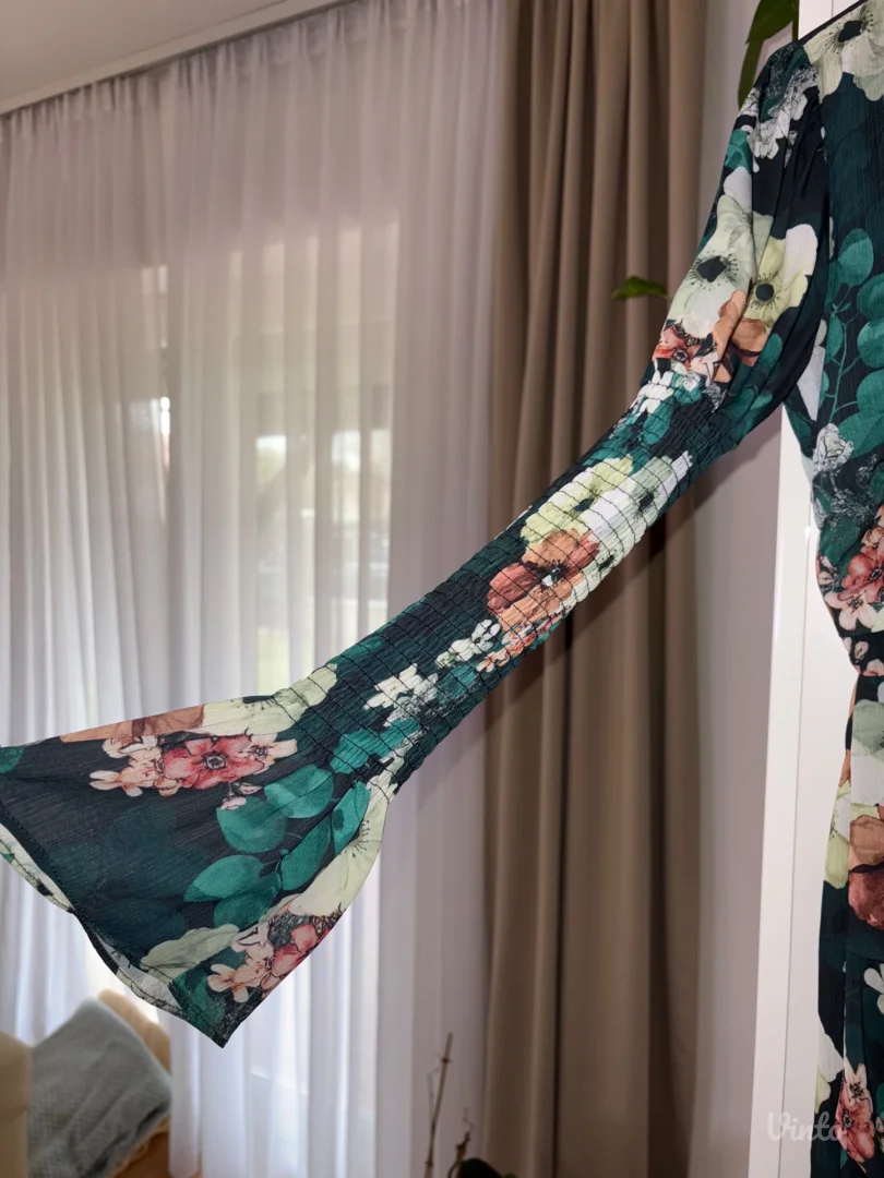 Cvetna haljina zelena S