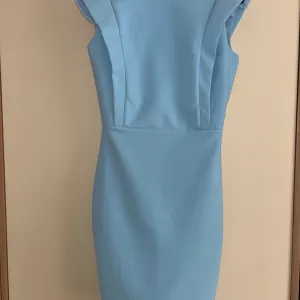 Plava kratka haljina