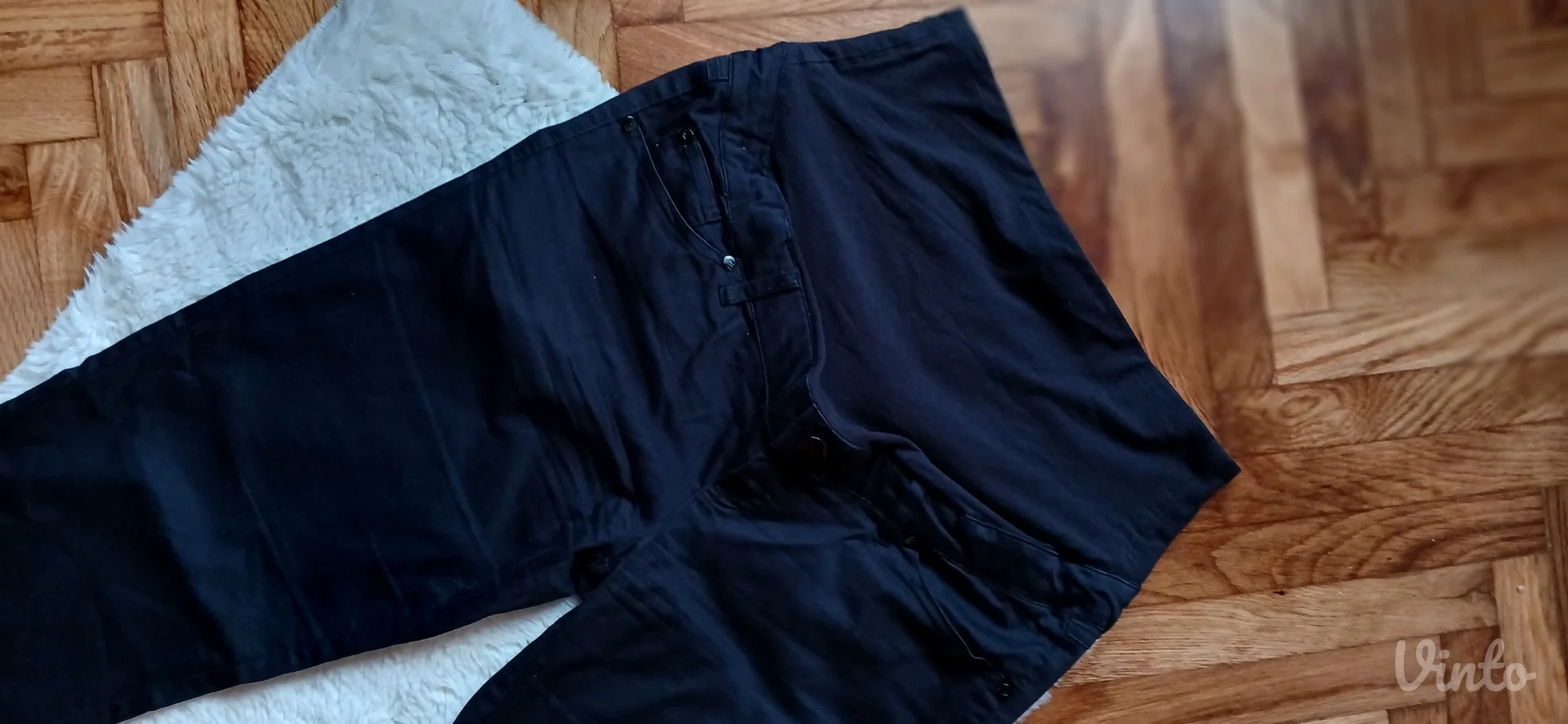 H&M pantalone za trudnice