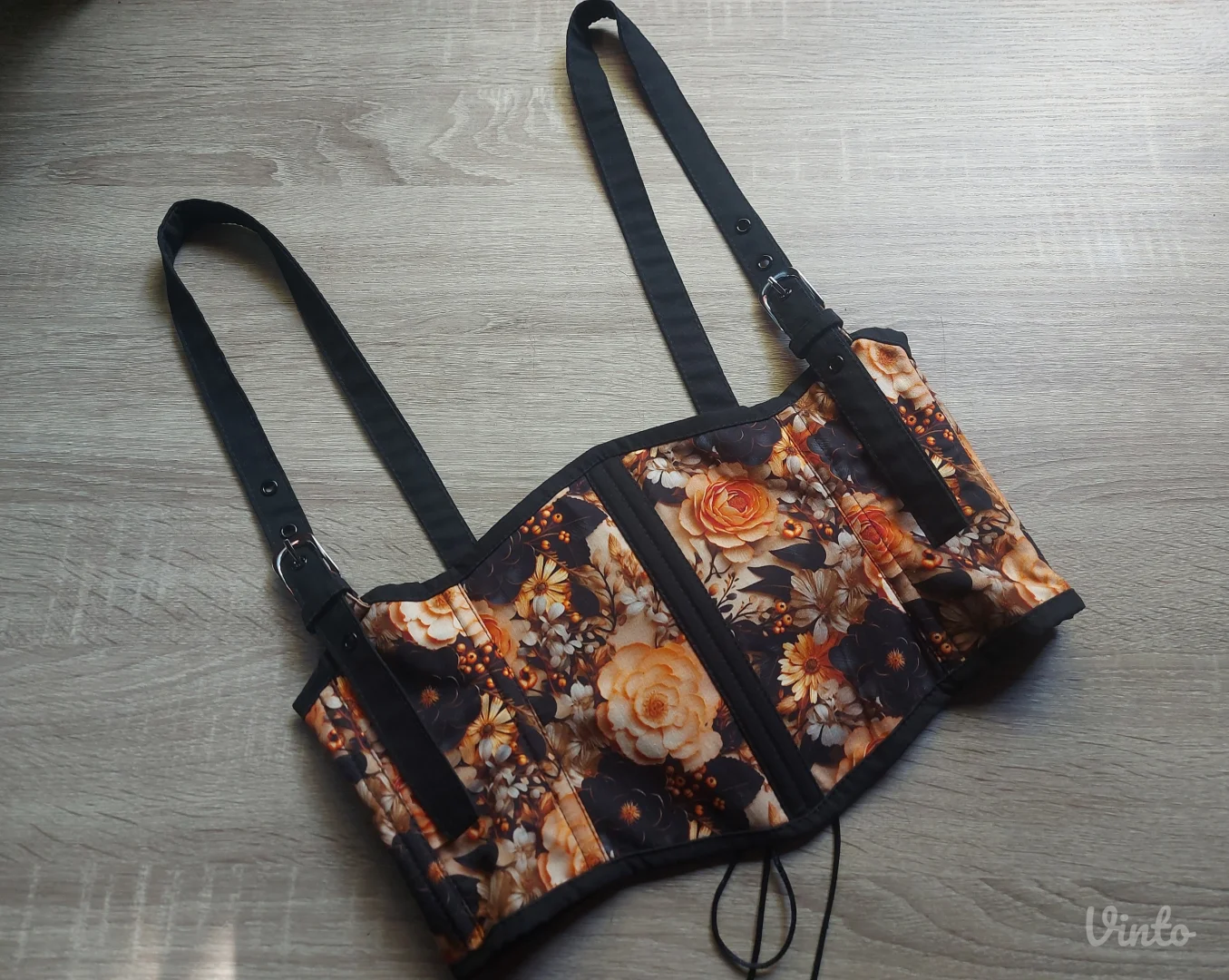 Cvetni podgrudni korset