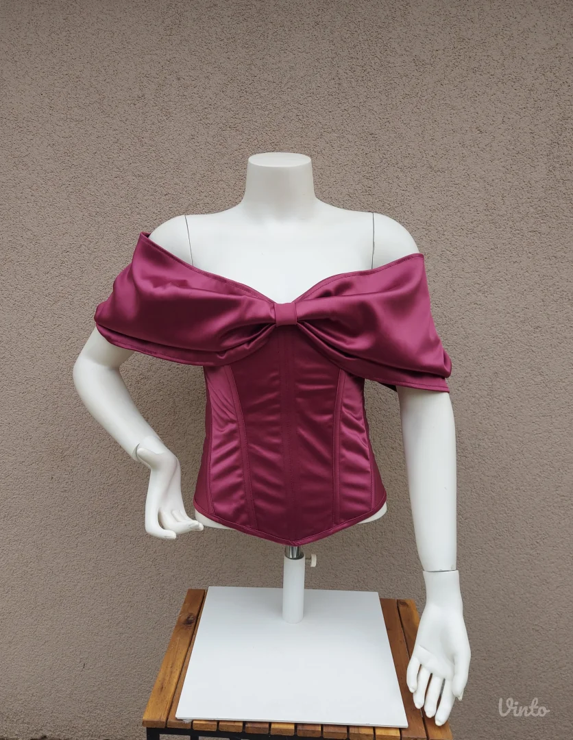 Bordo korset sa rukavima