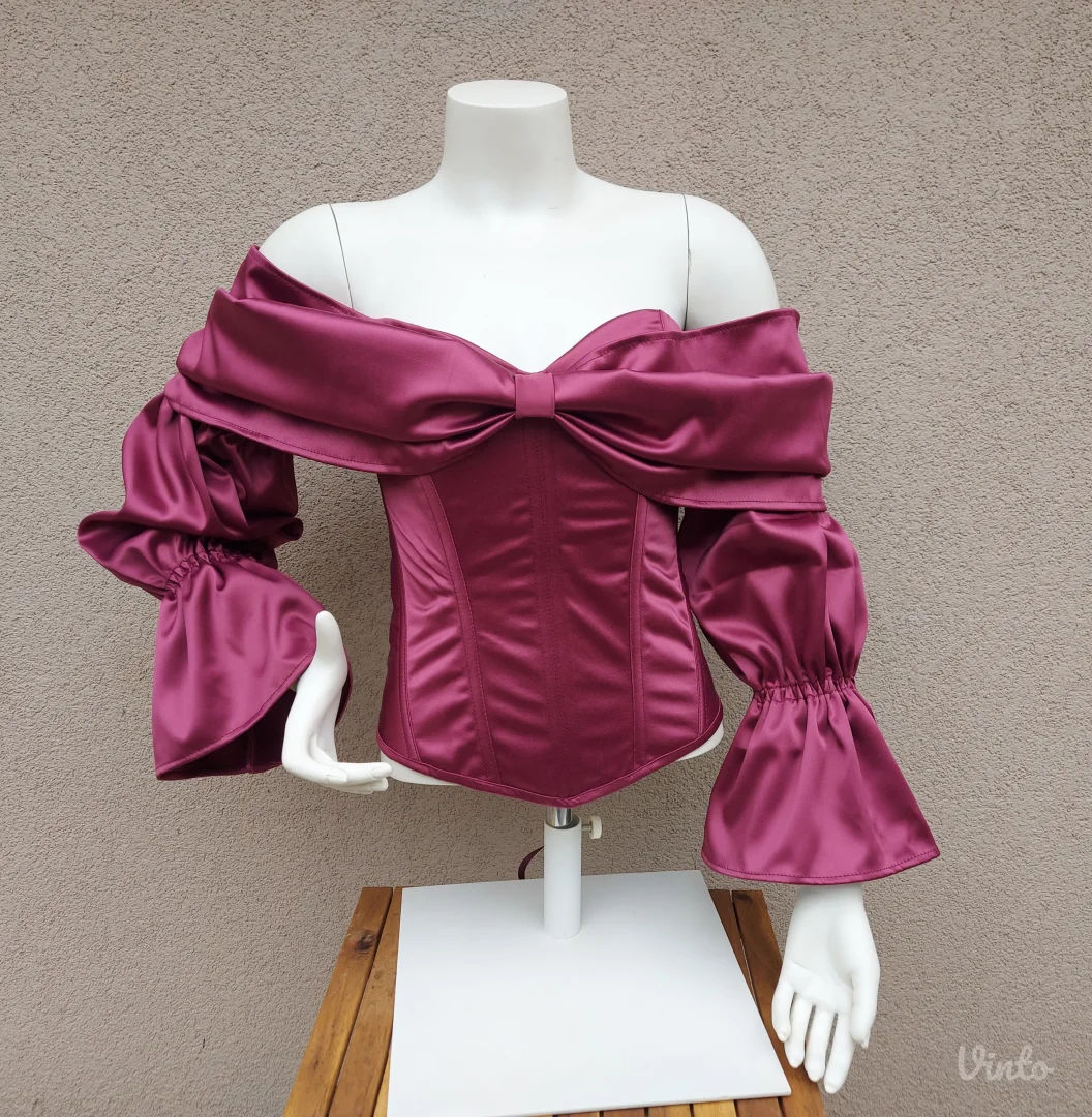 Bordo korset sa rukavima