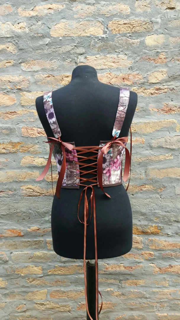 Cvetni korset sa bretelama