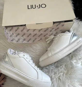 Liu Jo
