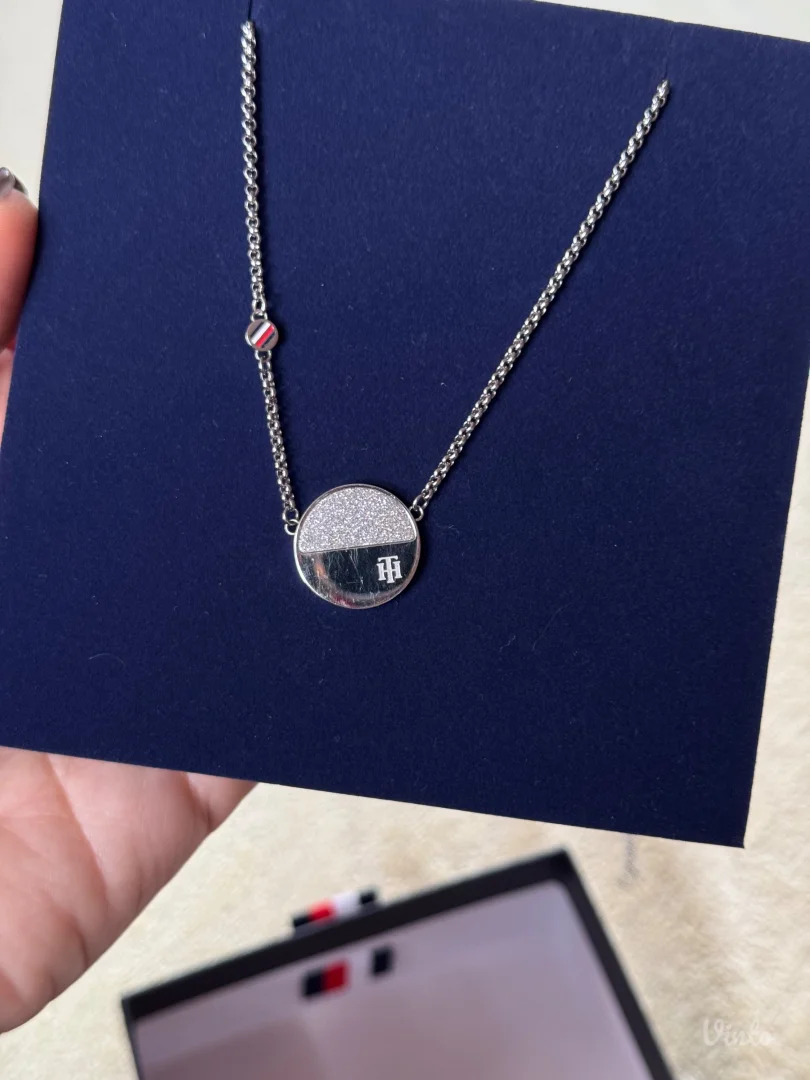 Tommy Hilfinger lancic