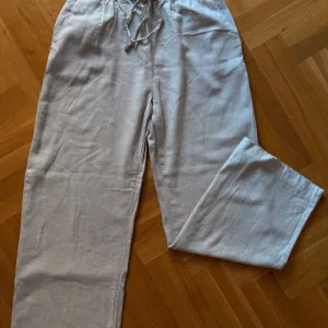 Zara ženske lanene pantalone S