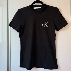 Calvin Klein ženska majica S- kao novo