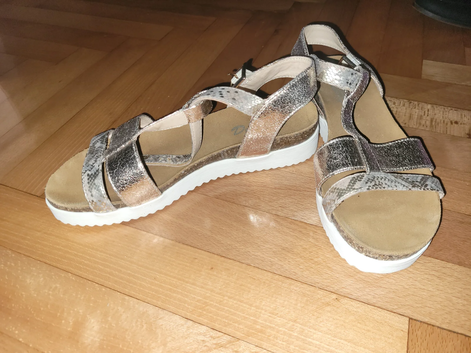 Sandale 37