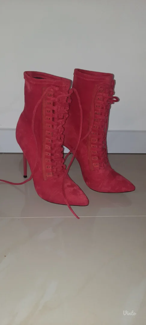 Casadei nove štikle 36/37