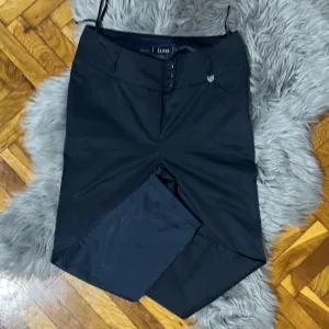 Luna pantalone
