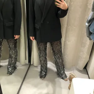 Zara šljokicave pantalone