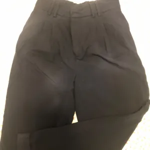 Zara teget pantalone