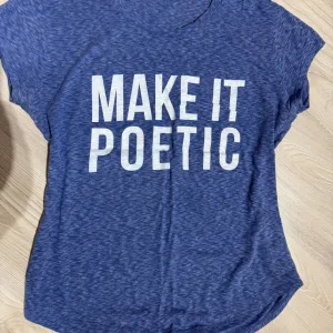 Plava majica kratkih rukava