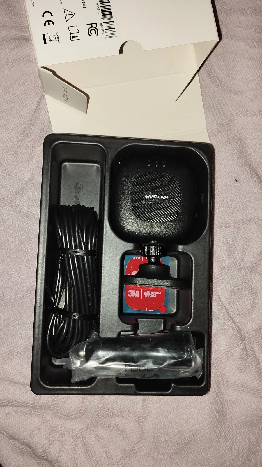 Hikvision B1 dashcam auto kamera novo