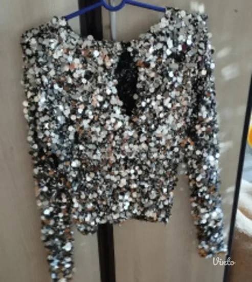 Zara bluza sa krljuštima novo