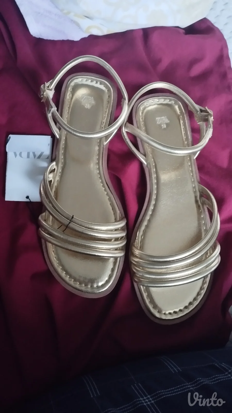 Sandale novo zara