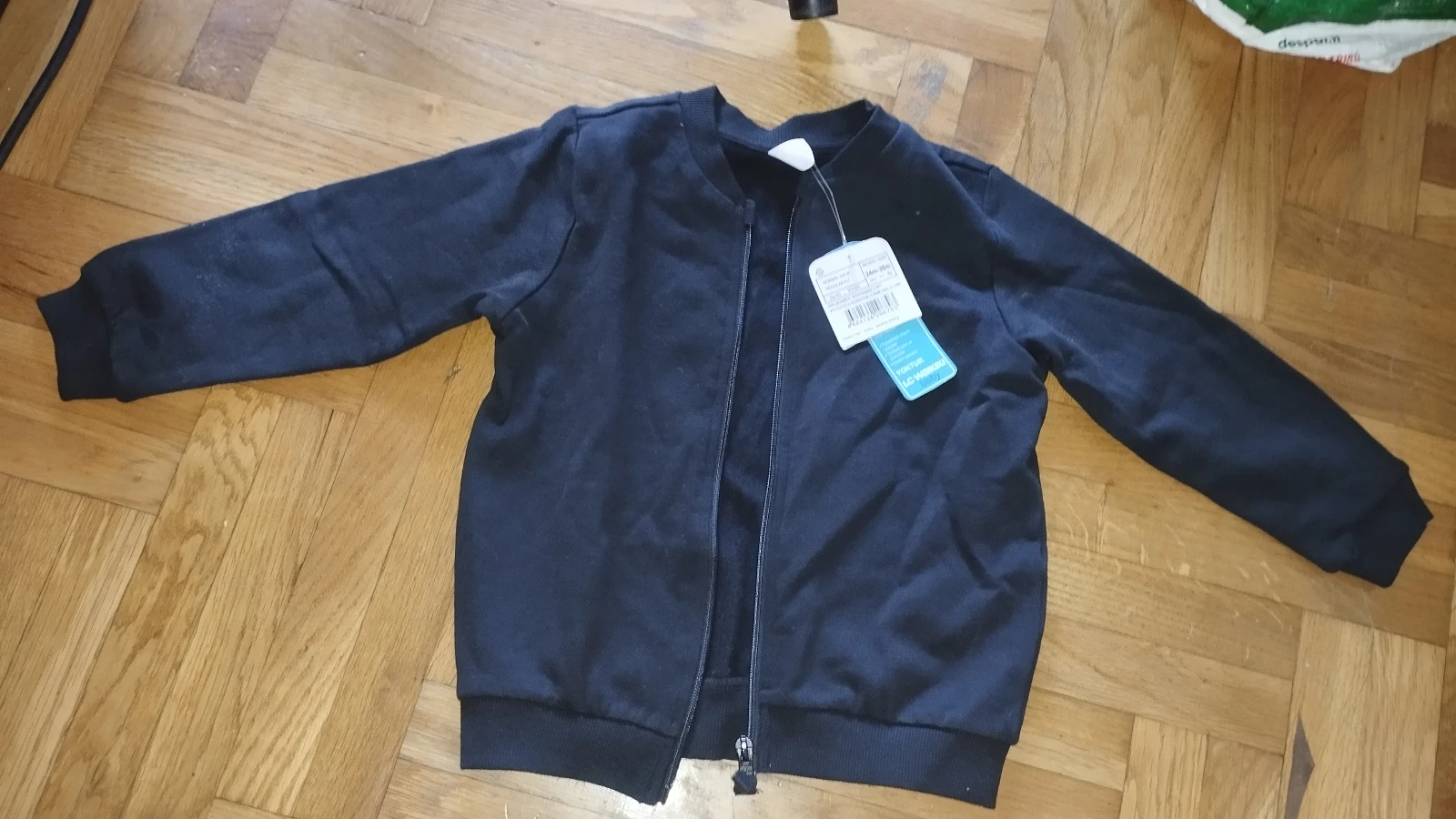 Duks novo waikiki 24-36meseci