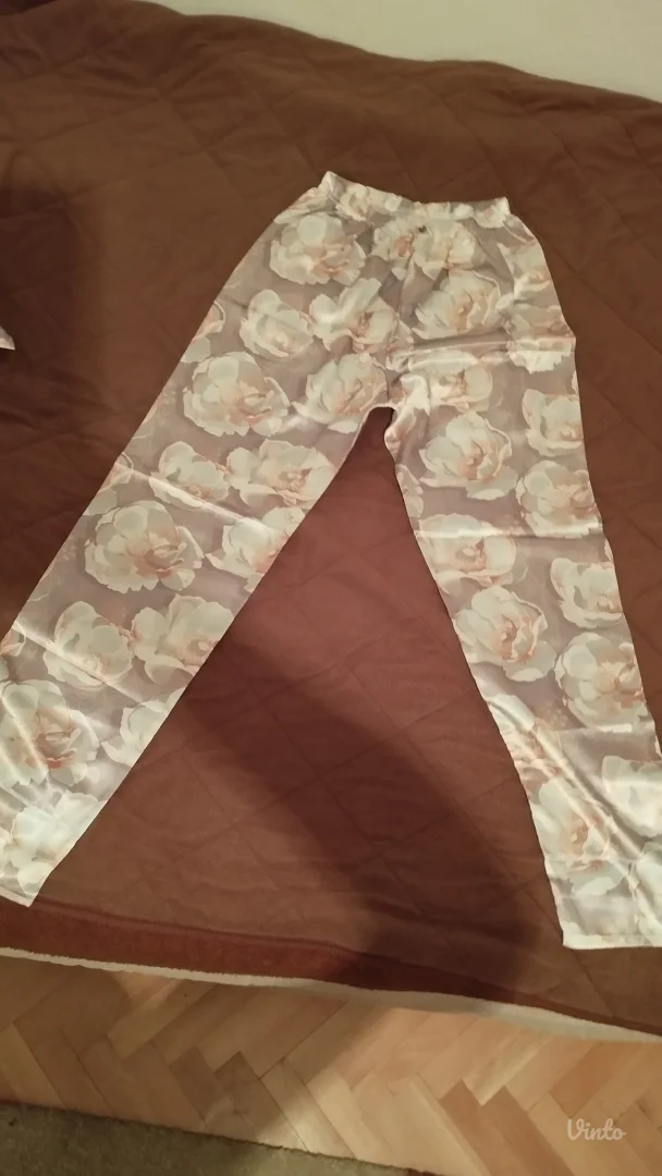 Pidžame satenske novo