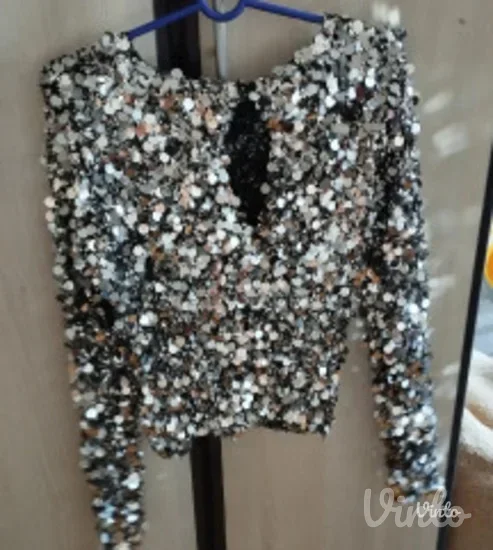 Zara bluza sa krljuštima novo