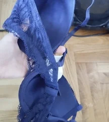 Grudnjak Sinsay 75B novo