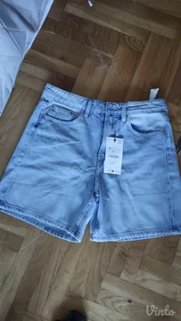 Teksas sorc Zara novo
