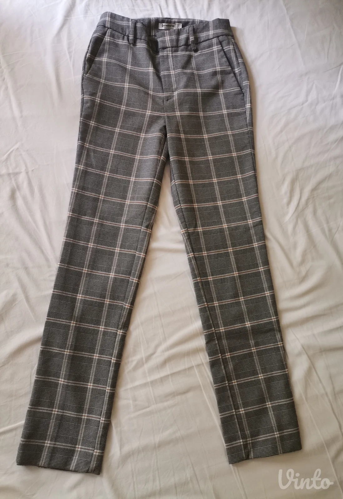 Stradivarius ženske karirane pantalone XS