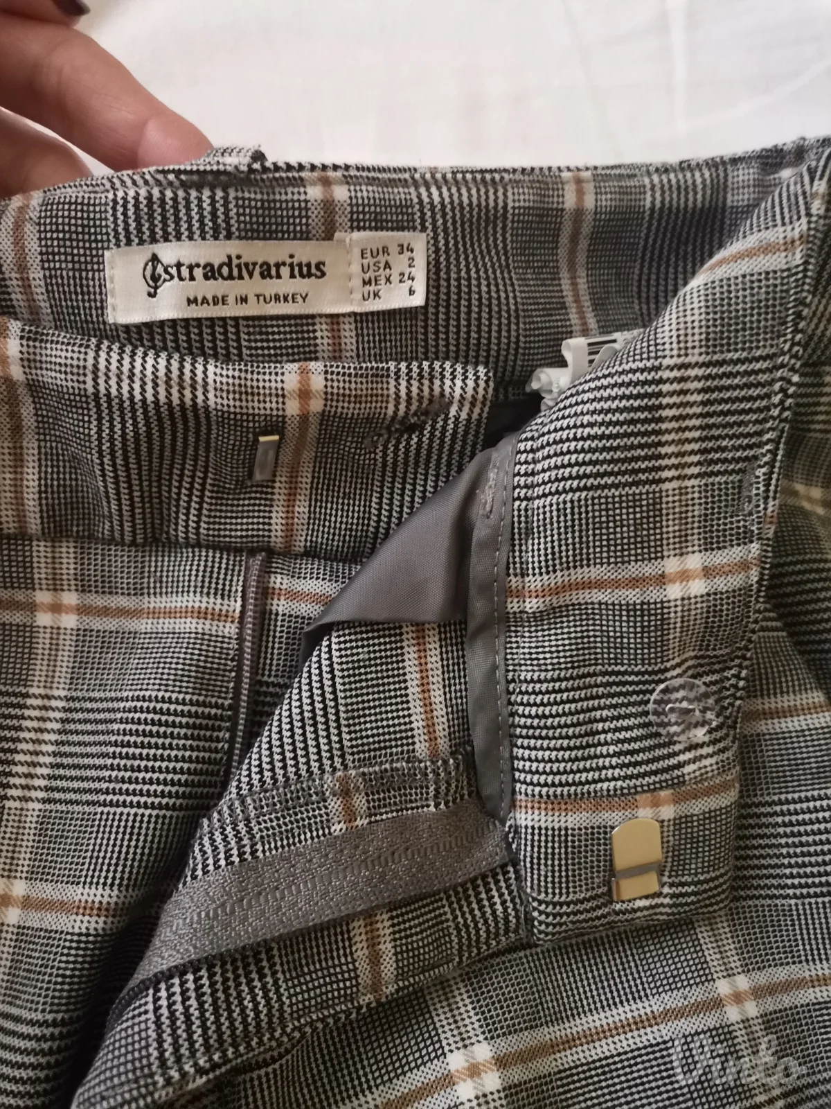 Stradivarius ženske karirane pantalone XS
