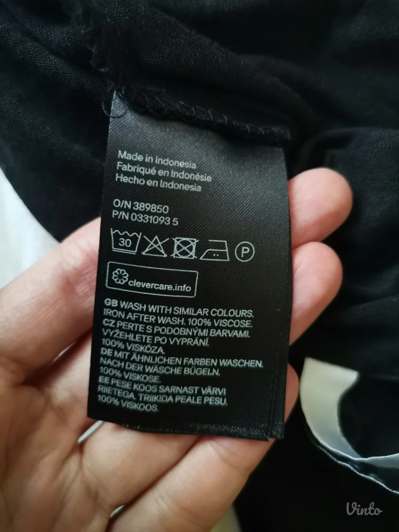 Nov crni kombinezon S