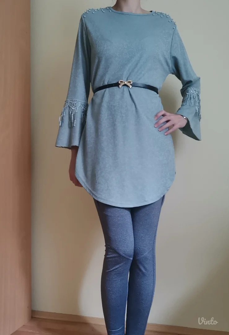 Tunika sa zvonastim rukavima S-M