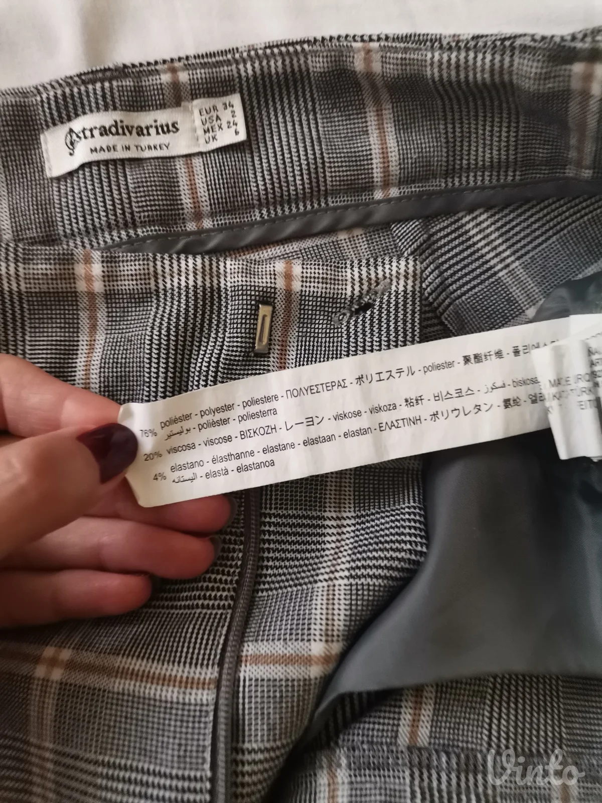 Stradivarius ženske karirane pantalone XS