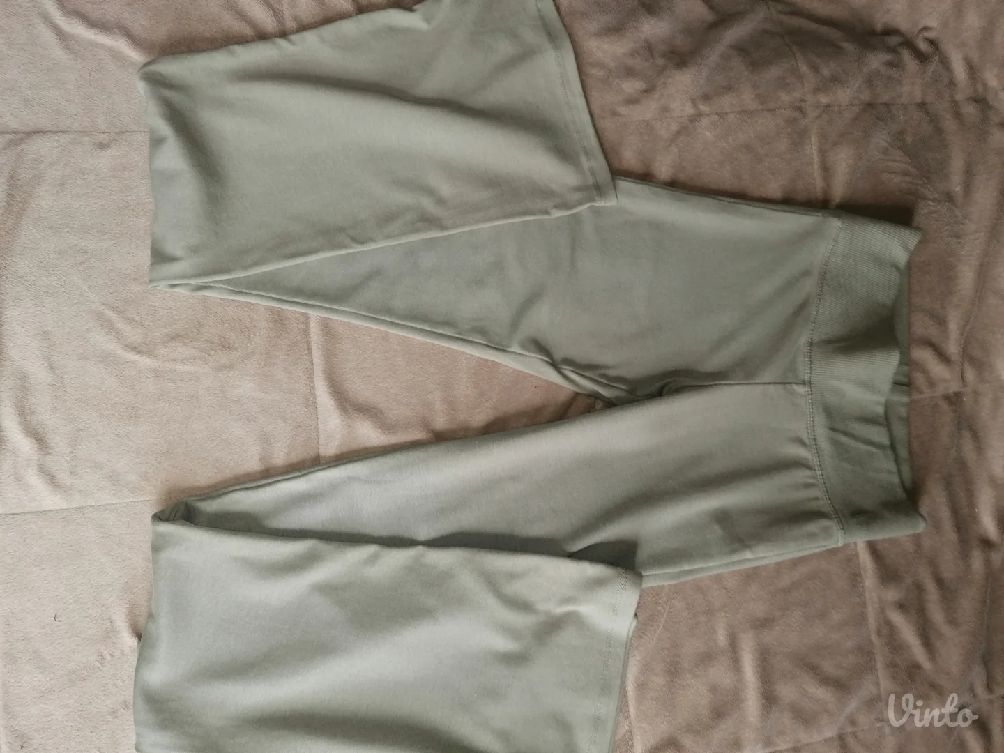 Bershka zvonarice xs s